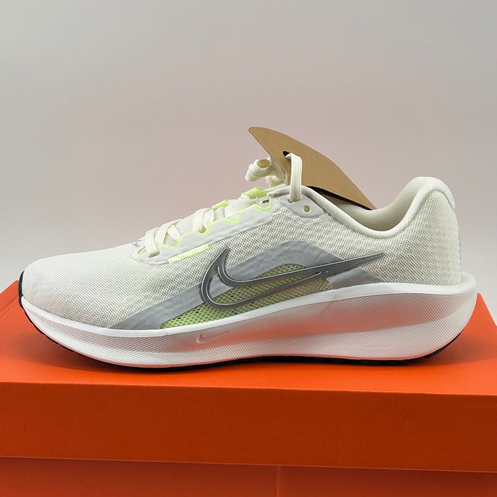 Nike Downshifter 13 Women 7.5 Sail Metallic Silver FD6476-106 New Running Shoes